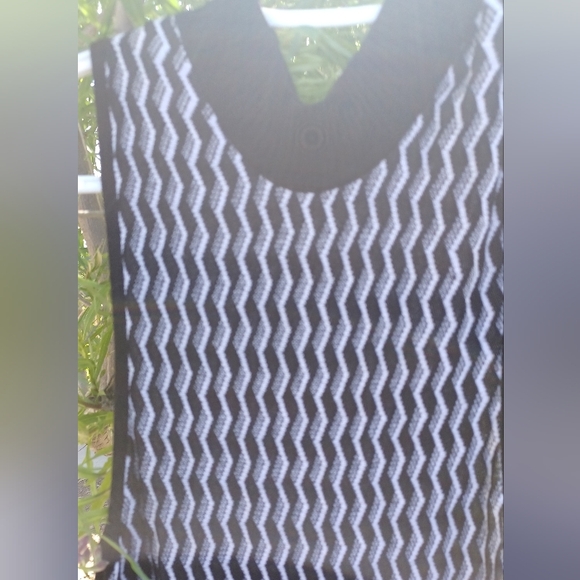 Candies- Large flare dress - Picture 5 of 7